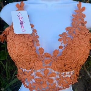 iRE Fashion Floral Lace Crop Top in Orange